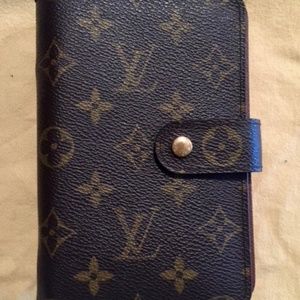 Louis Vuitton Monogram Porte Papier Zippe Wallet